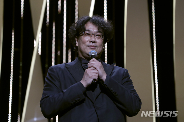 ポン・ジュノ監督、韓国語で開幕宣言　「シナリオ書いて来た」＝カンヌ映画祭