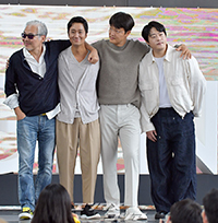 【フォト】釜山の観客と対面した映画『幸せの国へ』