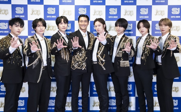 SUPER JUNIORが日本で2年ぶり有観客公演、4万5000人動員