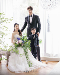 【フォト】イ・ピルモ、臨月の妻＆息子との家族写真を公開