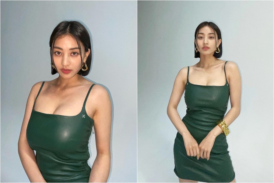 TWICEジヒョ、ボディラインくっきりのワンピ姿…グラマラスすぎてドキッ