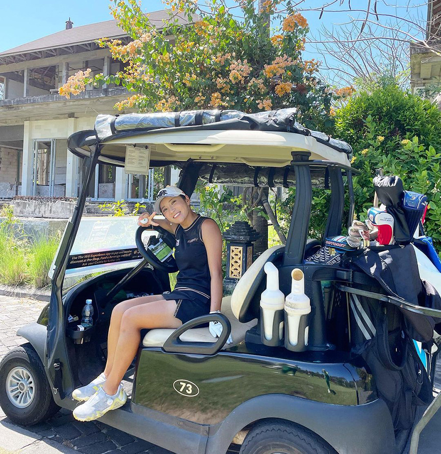美男美女イ・ワン＆イ・ボミ夫妻、ゴルフ中に起きた「バリでの出来事」とは