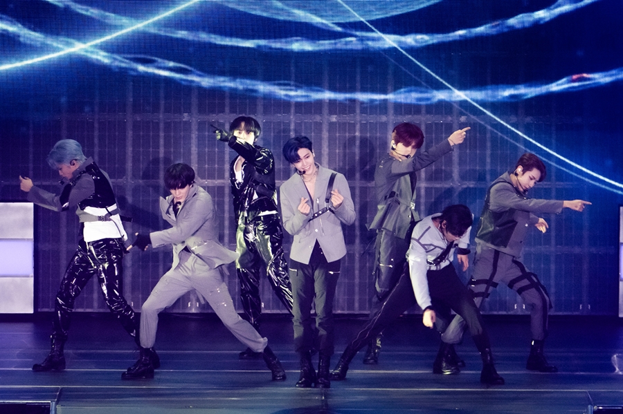 NCT DREAM日本ツアー、華やかに開幕…来年2月の大阪公演をサプライズ発表