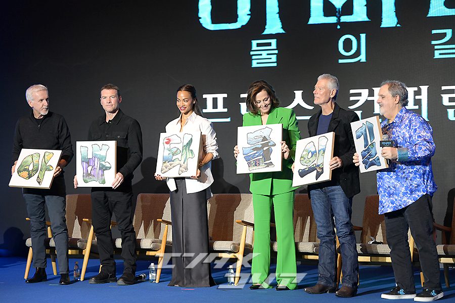 キャメロン監督が『アバター』新作を韓国で最初に公開する理由？　「韓国市場は本当に重要」