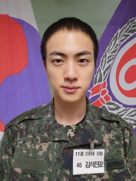 BTSのJIN、同期が「中隊長訓練兵」に推薦　「軍生活に熱心…好感度アップ」