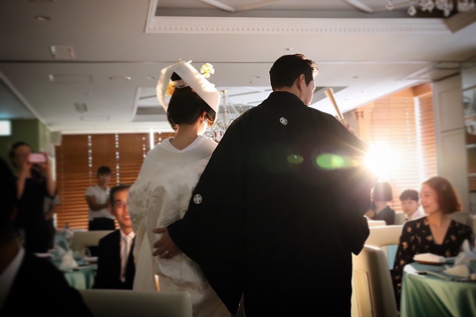 シム・ヒョンタク＆サヤさん、韓日の伝統衣装を着た結婚式の写真を追加公開　「シム氏の袴姿は圧巻でした」