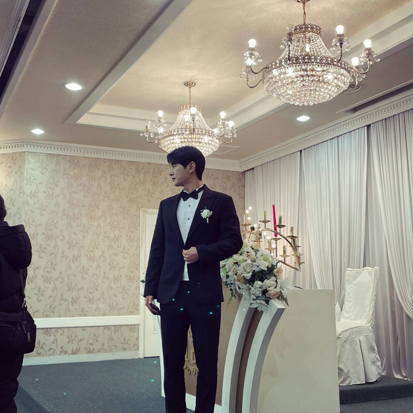 『私の夫と結婚して』イ・イギョン、結婚式撮影現場公開…ちょっと野暮なパク・ミニョンのウエディングドレス姿