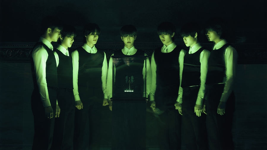 NCT DREAM、夢を奪われたメンバー7人の無表情な姿収めたイメージ公開