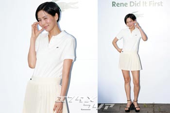 【フォト】キム・ナヨン、スタイリッシュな真っ白ファッション