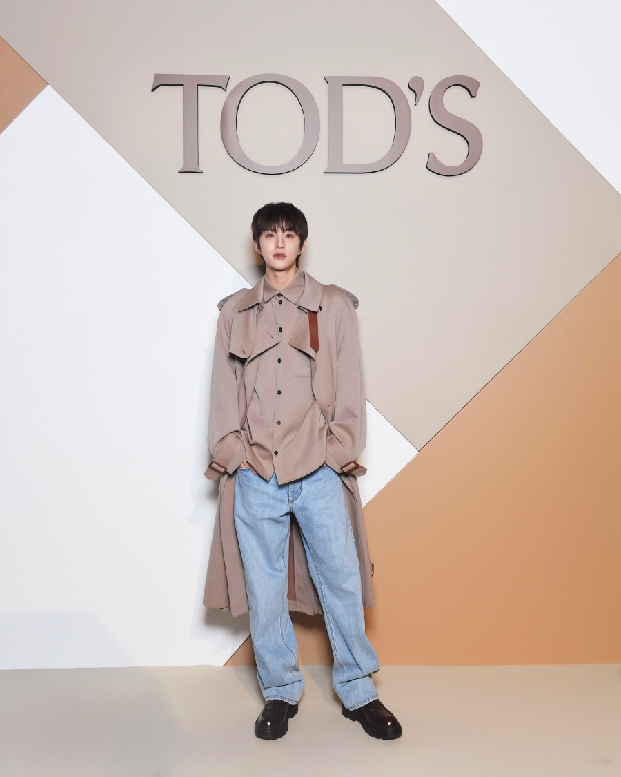 NCTジョンウ、Tod’sのショーに出席…ミラノを魅了するグローバルなファッションリーダー