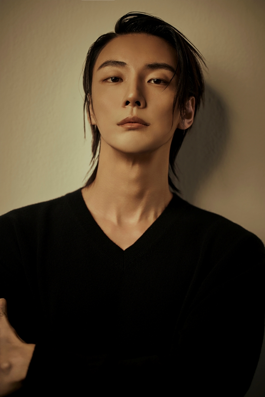 移籍：ユン・シユン、新プロフィール写真で雰囲気一変…R＆Cエンタで新たな出発