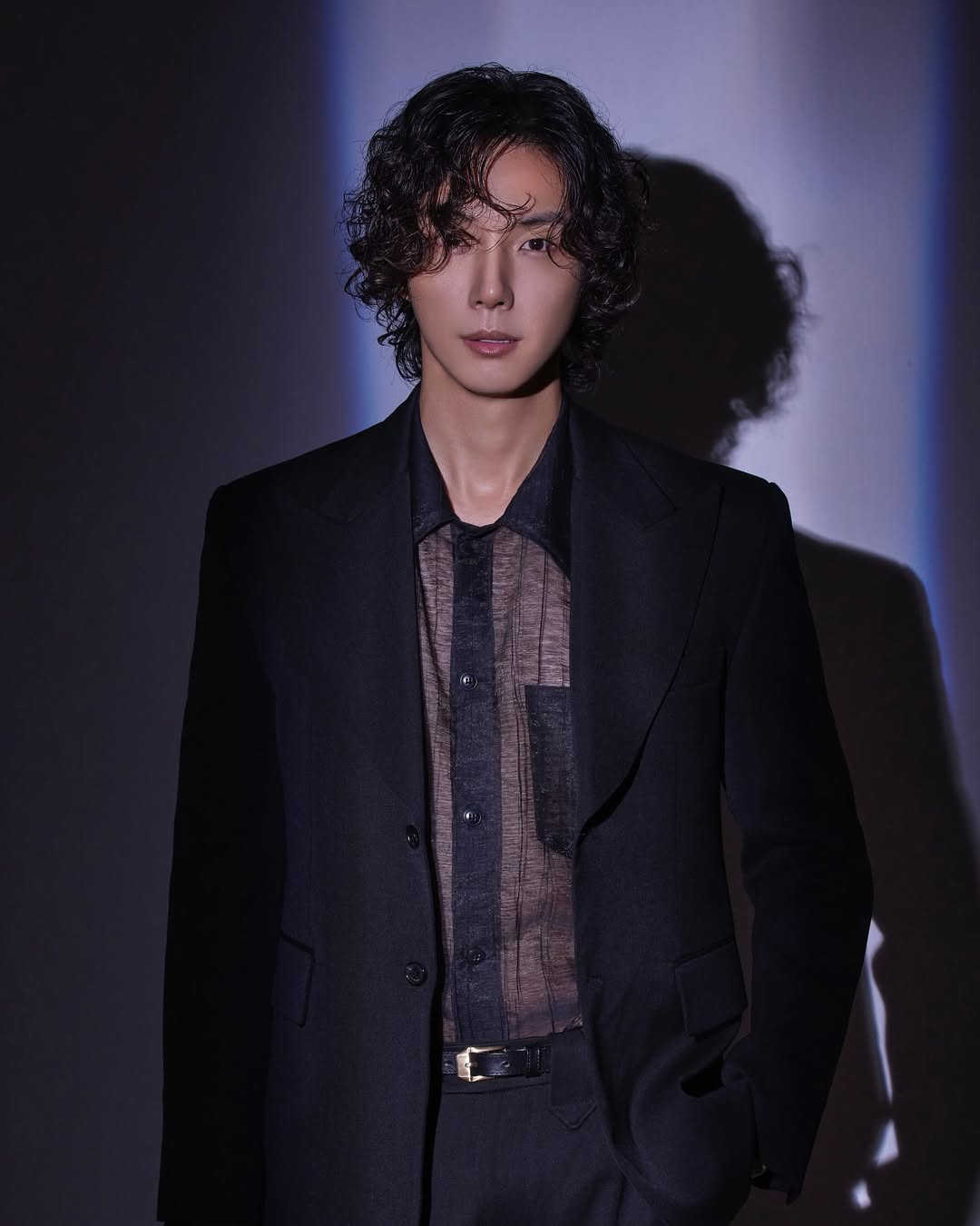 移籍：ユン・シユン、新プロフィール写真で雰囲気一変…R＆Cエンタで新たな出発