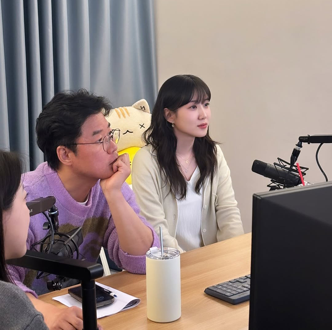 パク・ウンビン、ナ・ヨンソク・プロデューサーと2ショット　「よい出会い、楽しい時間」