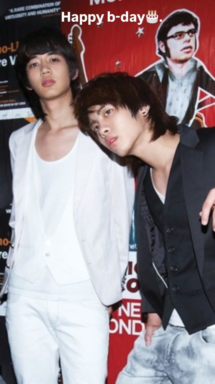 故ジョンヒョンさん、きょうが35回目の誕生日…SHINeeミンホ「いつも会いたい」