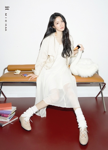 【フォト】シン・イェウン「it MICHAA」2025年夏キャンペーン・グラビア第2弾公開