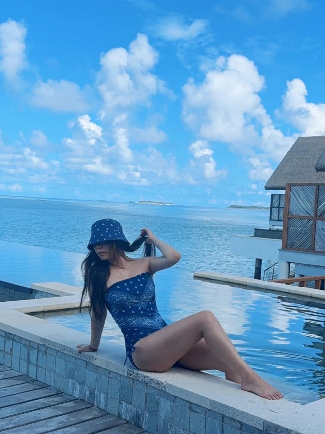 Ailee、夫チェ・シフンさんとペア水着　「新婚旅行の締めくくり」