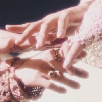 SHINeeのデビュー17周年シングル 故ジョンヒョンが作詞作曲に参加