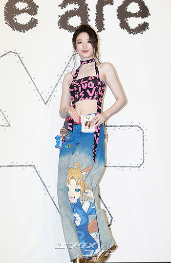 【フォト】i-dleシュファならではのファッション・センス