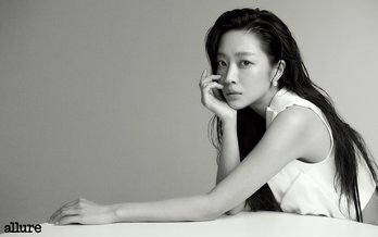 【フォト】チョ・ボア、大胆な魅力アピール