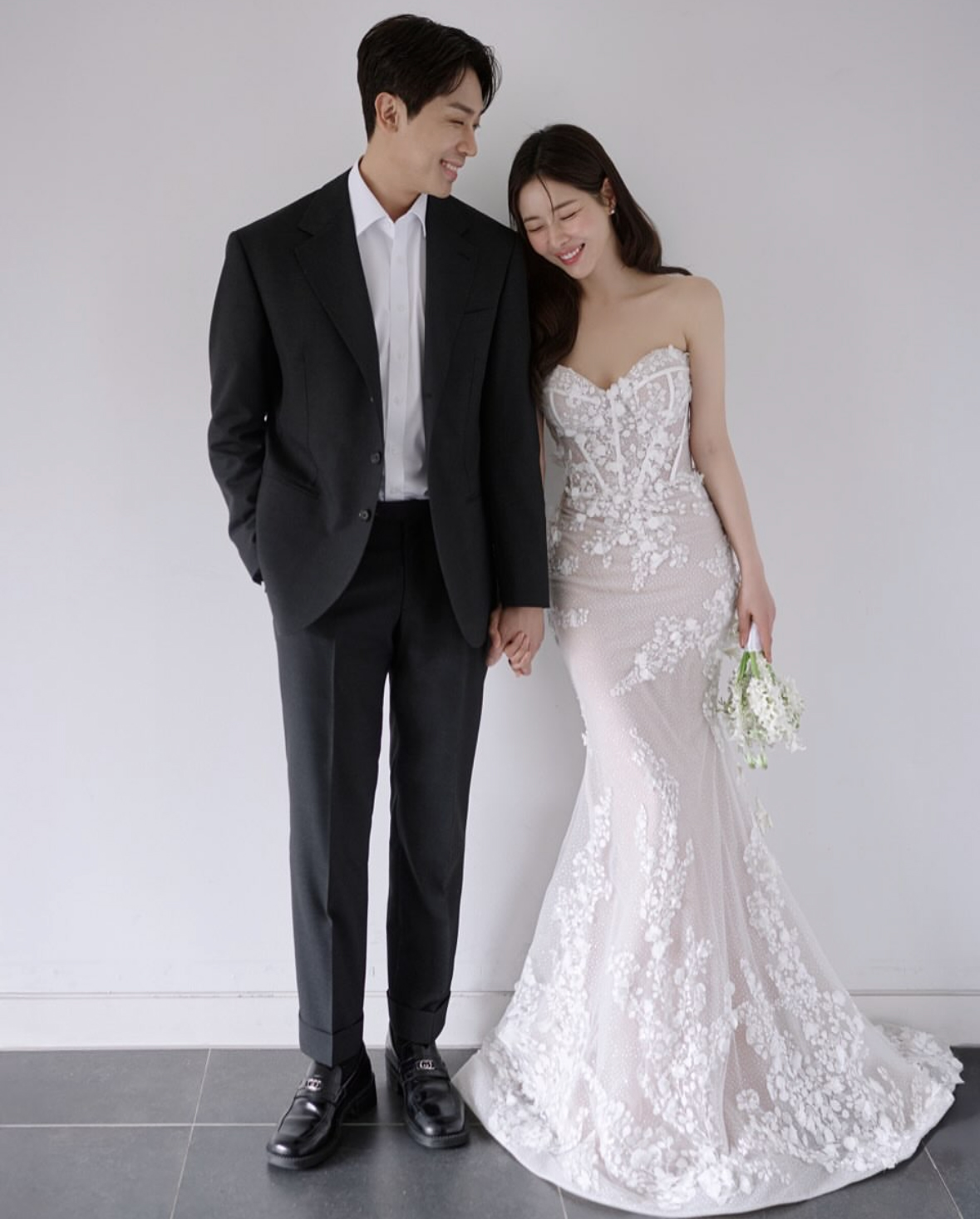 結婚間近のパク・ハナ＆キム・テスル、ウエディン写真公開　「似てきたわたしたち」