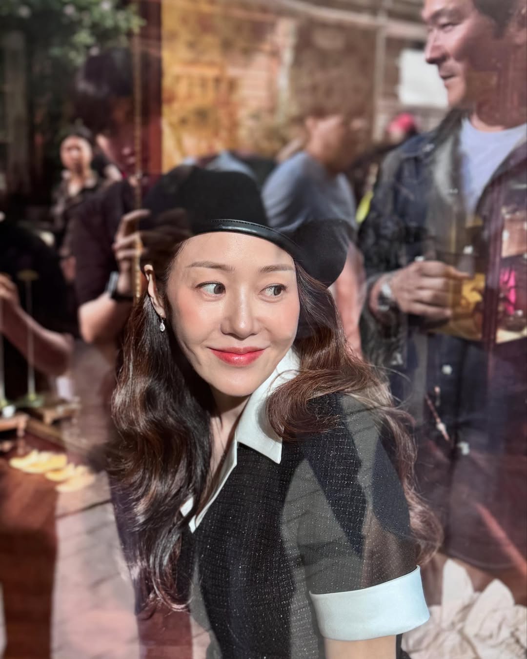 「ベレー帽がお似合い」コ・ヒョンジョン　目が離せないほど優雅なビジュアル