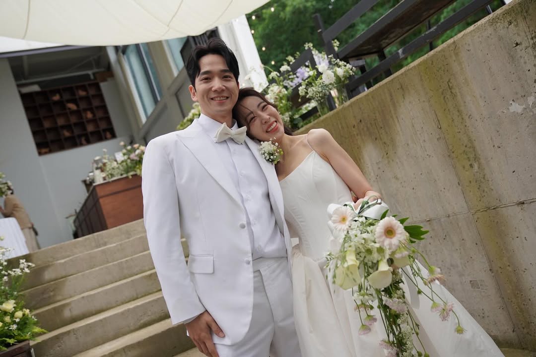 ミュージカル女優チョン・ジェウン、結婚の心境とともにステキな新郎の姿公開