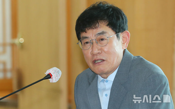 警察、「韓国芸能界のゴッドファーザー」イ・ギョンギュを「薬物運転容疑」で捜査…「処方薬を飲んだだけ」