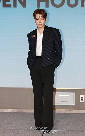フォト】ATEEZホンジュン 完ぺきスーツ姿-Chosun Online 朝鮮日報