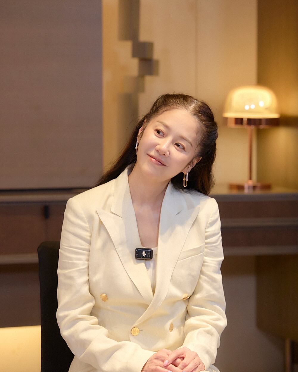 54歳コ・ヒョンジョン、20代に劣らぬ美しさ…上品な魅力