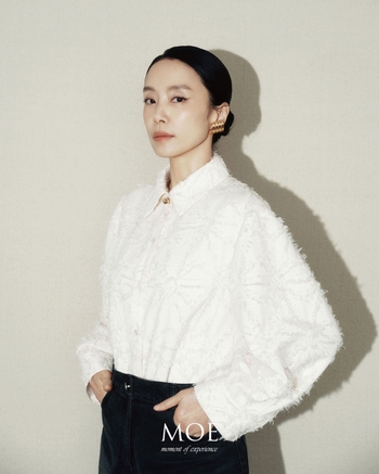 【フォト】52歳チョン・ドヨン、深みある上品さ…MOE秋グラビア公開