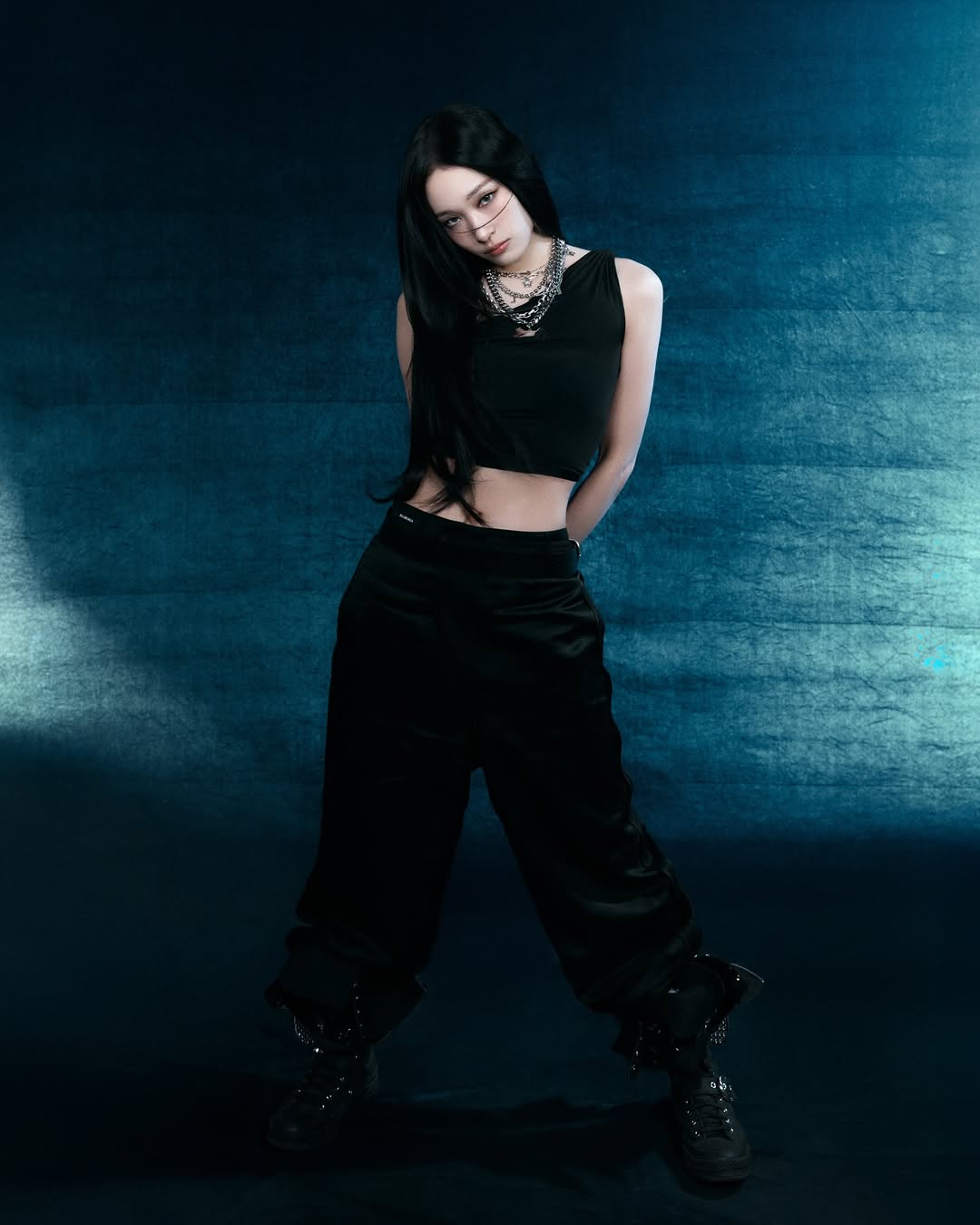 写真＝ALLDAY PROJECTの公式インスタグラムより