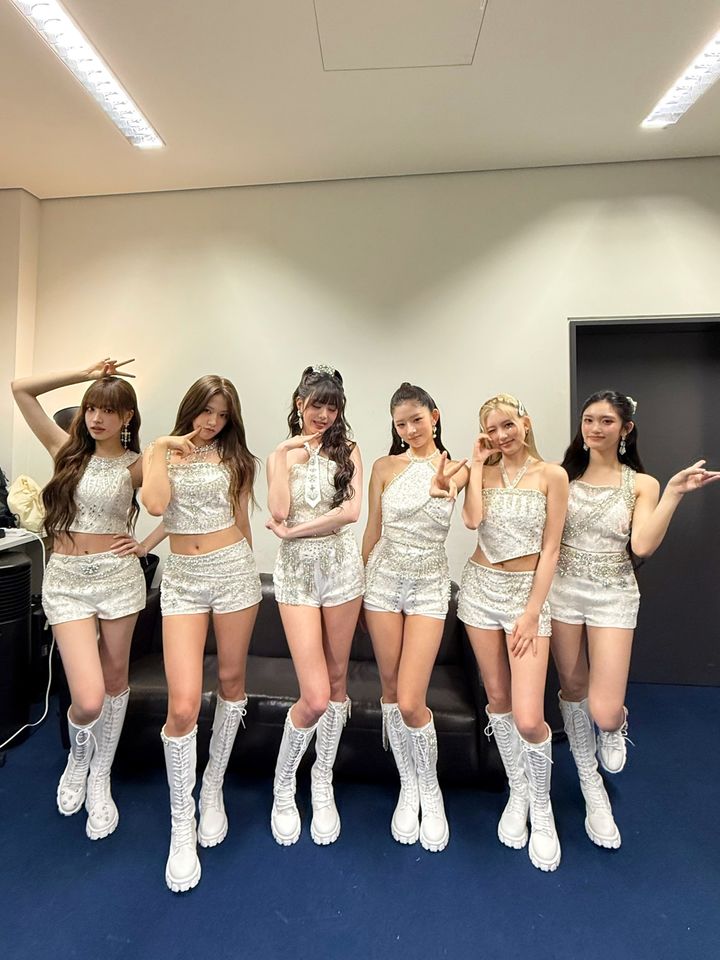 IVE　K-POPガールズグループ初「ロラパルーザ・ベルリン」のステージに