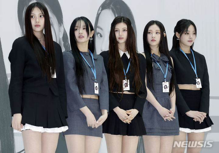 NewJeans、仁川空港税関広報大使の活動終了　「所属事務所と協議」