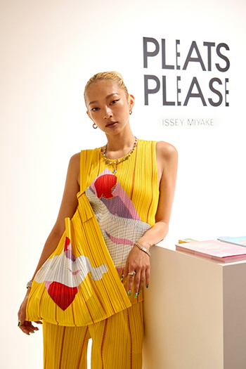 【フォト】ダンスサバイバル番組で優勝したKYOKA、黄色のセットアップで強烈な存在感