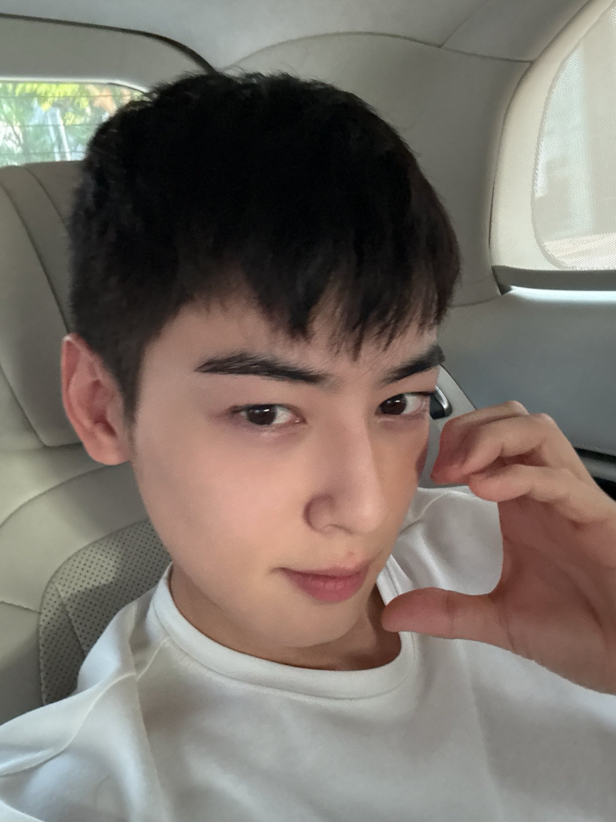 徴兵：いがぐり頭のASTROチャウヌ、入隊前の心境告白　「まだ実感がわかない」