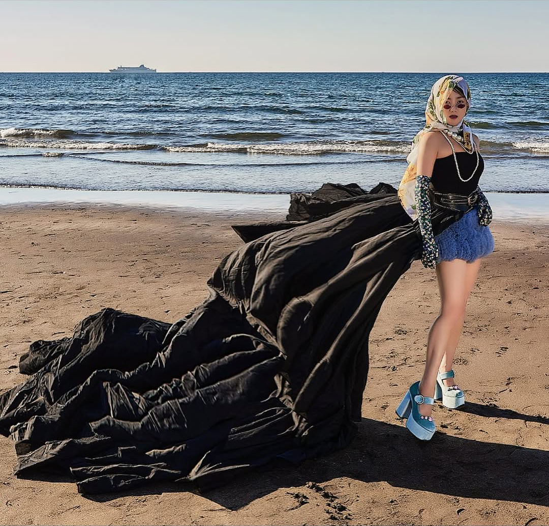 【フォト】パク・ナレ　ビキニを着てソロウエディング写真