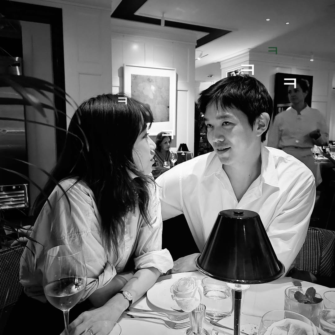 コン・ヒョジンが週末デート、夫ケビン・オのあごをなでながら甘い眼差し