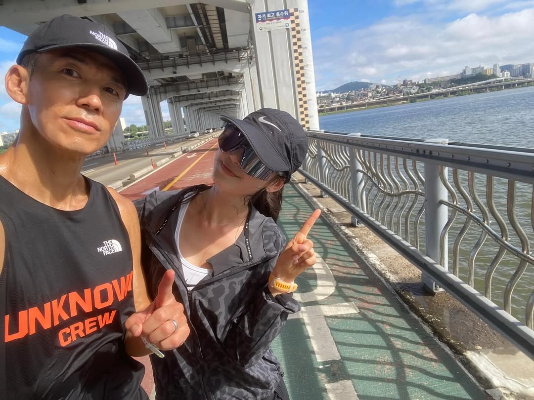 活動休止中のNewJeansダニエル、漢江でランニング…Sean「ほしくなる人材」