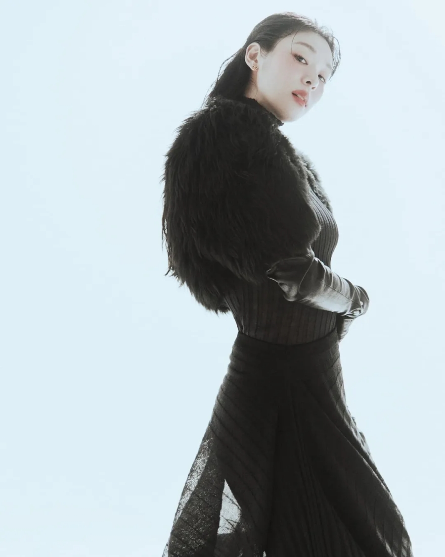 キム・ヨナのこんな姿が…　ゴージャスな雰囲気で魅惑的な美しさ炸裂