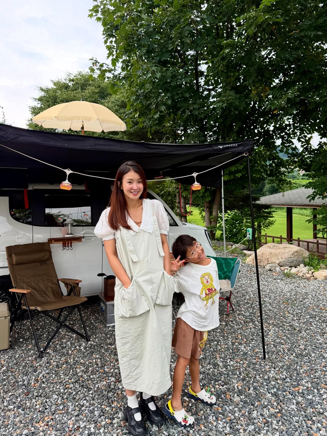 「離婚後第二子妊娠」イ・シヨン、息子とキャンピングカーで旅行「本当にいい」