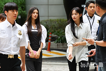 【フォト】専属契約めぐる争いの調停期日迎えたNewJeans…ミンジとダニエルが出席