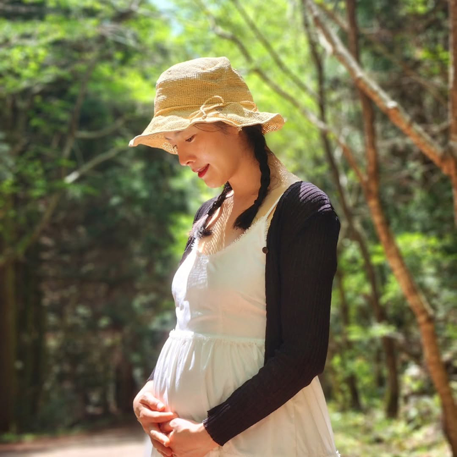 43歳アン・シハが男児出産　「これからは初心者ママ」