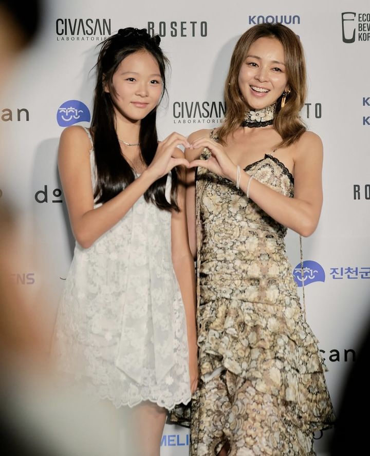 秋山成勲「娘・紗蘭　14歳なのに身長170cm…うれしいけど寂しい　涙が出る」