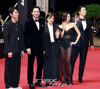 【フォト】ユ・ジテ&クム・セロク&イ・ジヌク「映画で会いましょう」=釜山映画祭