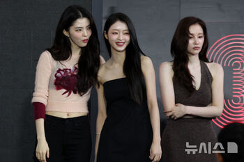 【フォト】オープントークを終えた『プロジェクトY』ハン・ソヒ&チョン・ジョンソ&OH MY GIRLユア=釜山映画祭