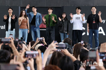 【フォト】チョン・ウ×チョン・スジョン×シン・スンホ 映画『チャング』BIFFオープントーク=釜山映画祭