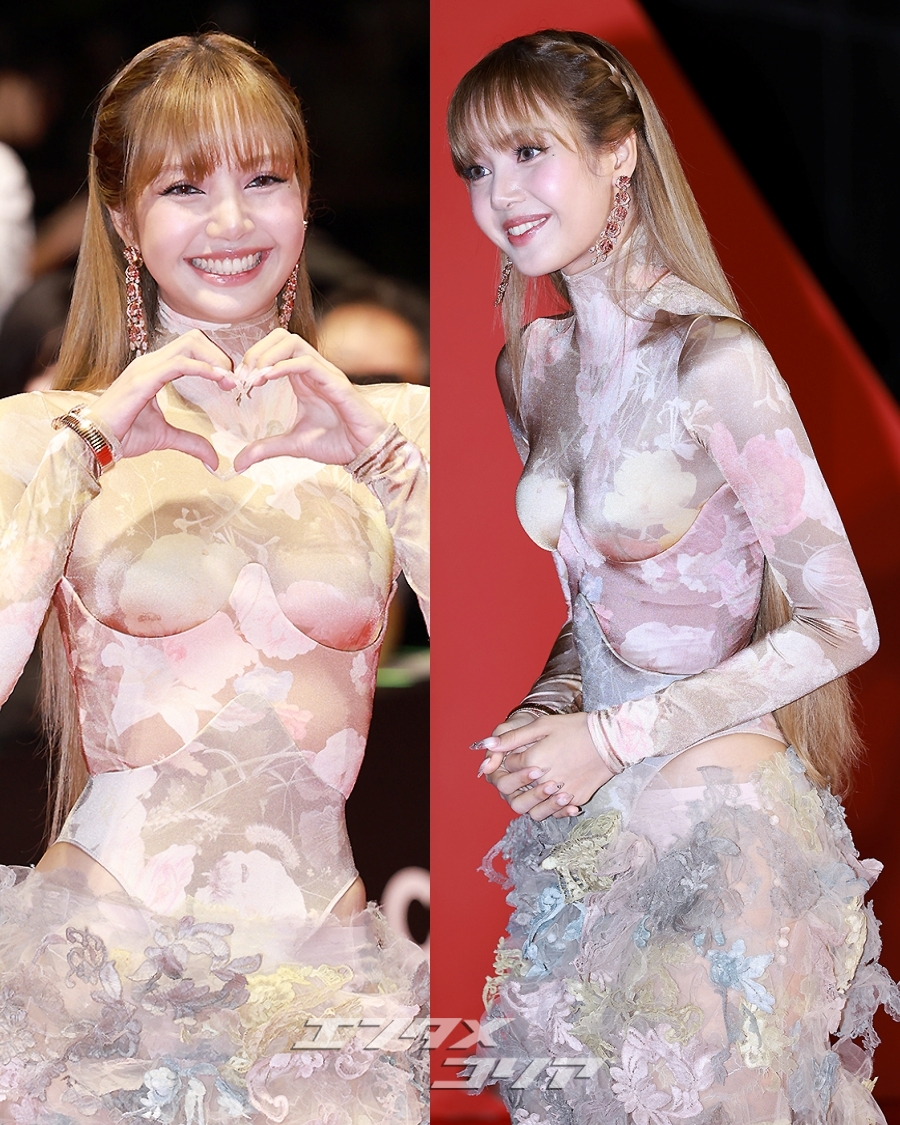 BLACKPINKリサ、レッドカーペットで皆を驚かせたシースルードレス姿＝釜山映画祭
