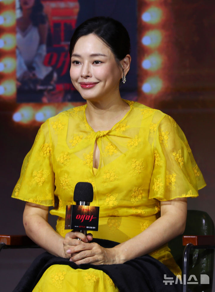 イ・ハニ、10年にわたり企画業未登録状態…「認識できていなかった」