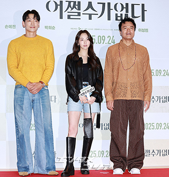 【フォト】J.Y. Park&アン・ソヒ&RAIN、映画館に集結したJYPファミリー