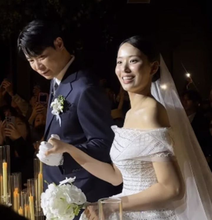 チェ・ヒョンソク・シェフ、26歳の娘チェ・ヨンスの結婚式で涙